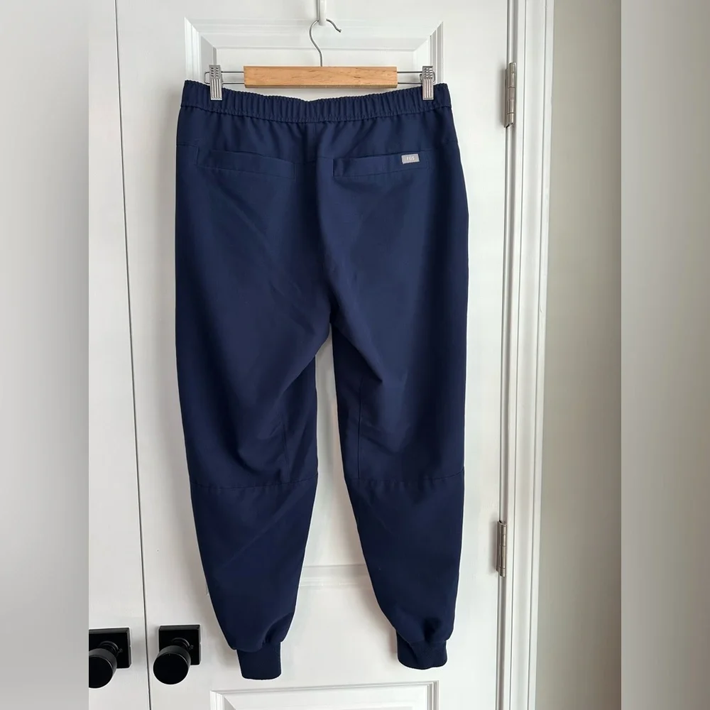 Figs Men’s Tansen Jogger Scrub Pants Navy Blue Size Medium Short
